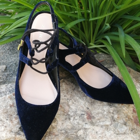 ZARA Authentic Blue Velvet Low Heels - Picture 1 of 4